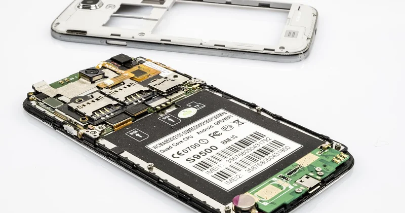 Durée de vie smartphone par marque : le vrai comparatif (et pourquoi il induit en erreur)